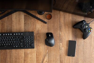 Cómo conectar el mando Xbox al PC por Bluetooth, USB o adaptador