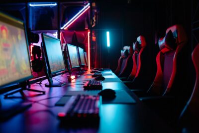 Accesorios ergonómicos y tecnológicos imprescindibles para gamers
